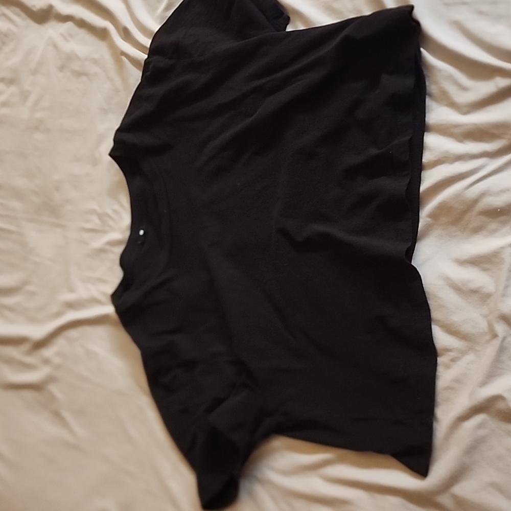 Monrow cropped black tee